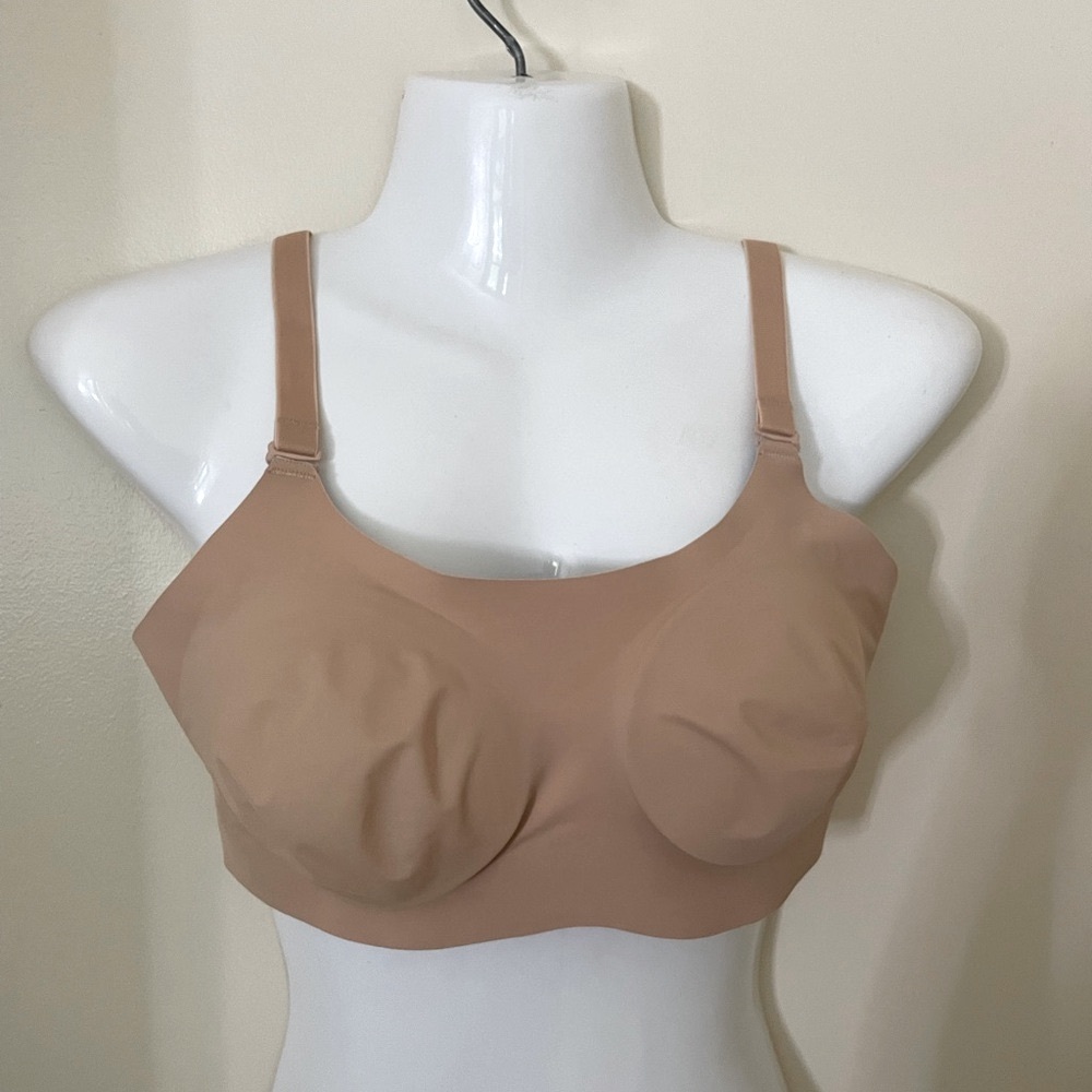 Sz 4 women’s  knix by Knixwear padded reversible evolution bra nude /tan new tag